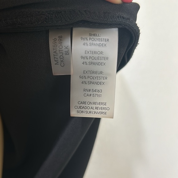 CALVIN KLEIN WOMEN SLEEVELESS BLOUSE BLACK LIGHTWEIGHT Sz M NEW - Picture 7 of 8